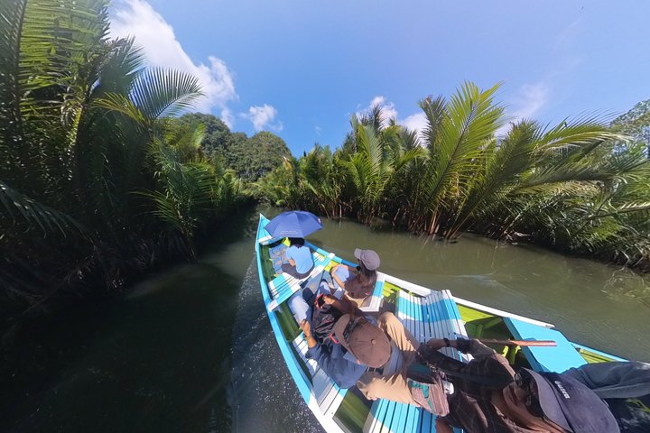 Tour Rammang-Rammang Karst South Sulawesi con guía local