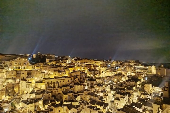Ontdek Matera en Alberobello tijdens een rondreis vanuit de Itria-vallei.