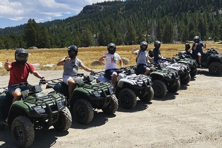 Lake Tahoe begeleide ATV Tour naar een verborgen Alpine Lake