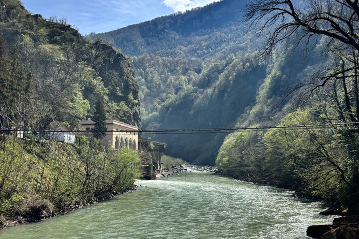 Hoteller i nærheden af Mountainous Adjara Tour Waterfalls Mountains and Feast