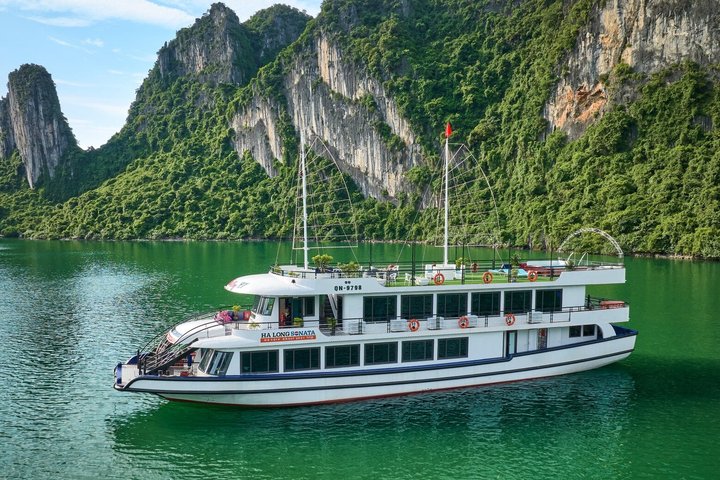 DELUXE Halong Bay Tagestour von Hanoi, täglich betrieben 2026 - 2027