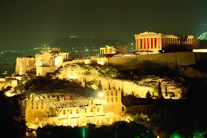 Tour privato di lusso di 3 ore di luci e viste della città di Atene di notte