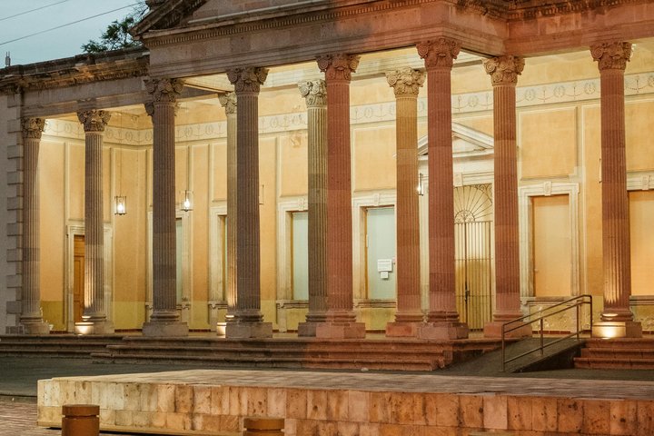 Tour privato di lusso di 3 ore di luci e viste della città di Atene di notte