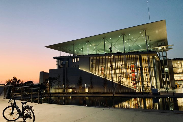 Tour privato di lusso di 3 ore di luci e viste della città di Atene di notte