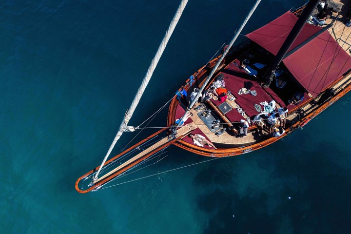 Croisière à Athènes: Agistri, Moni/Metopi, Égine avec déjeuner et boissons