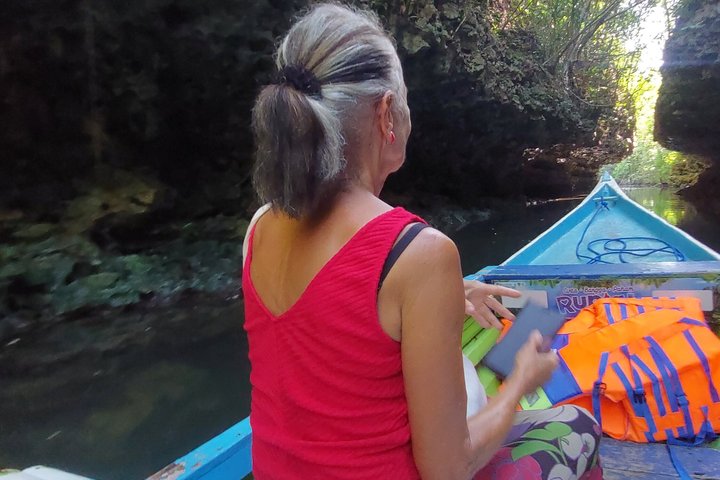 Tour Rammang-Rammang Karst South Sulawesi con guía local