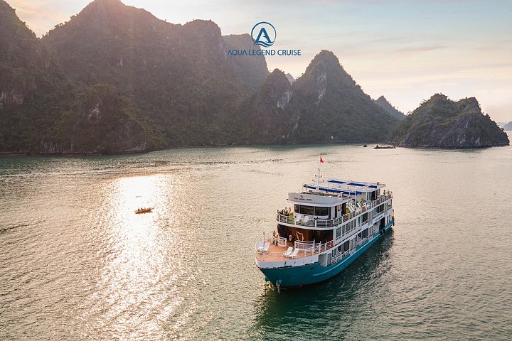 2 dage Ha Long & Lan Ha Bay på 5* krydstogt med balkon
