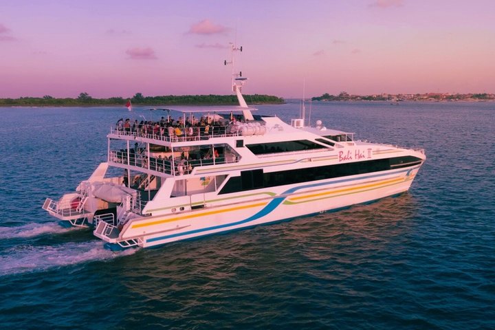Bali Hai dinercruise bij zonsondergang met buffet en live entertainment