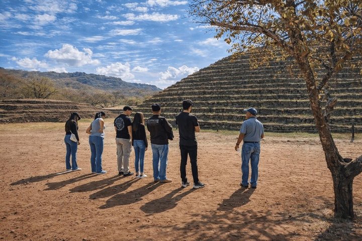 Guachimontones, Tequila Ciudad y Cantaritos Experiencia El Güero