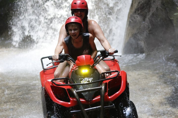 Hoteller i nærheden af Ubud Bali ATV Kuber Through Waterfall & Long Tunnel