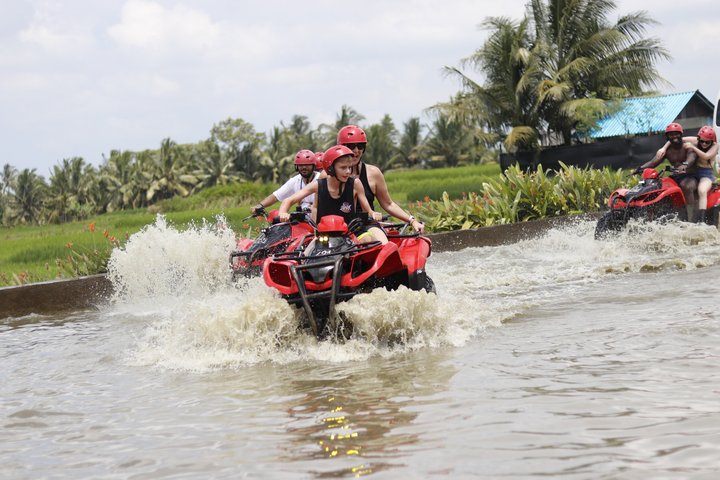 Hoteller i nærheden af Ubud Bali ATV Kuber Through Waterfall & Long Tunnel
