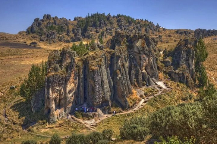 Chachapoyas Tagesausflug zu den Carajía Sarcophagi und Quiocta Höhlen