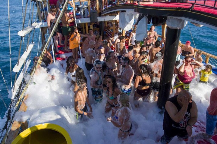 Alanya All Inclusive Piratbåttur med hotelltransport