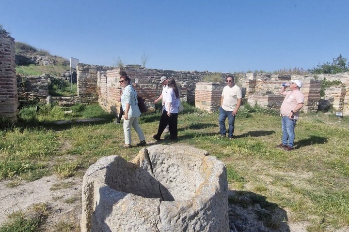 Golden Hour Guided Tour: Histria Citadel og lokal vinsmagning