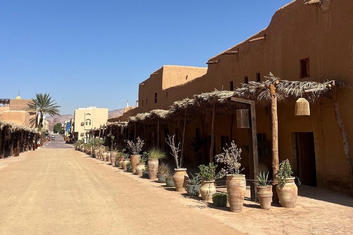 Discover AlUla: Elephant Rock, Hidden Gems & More