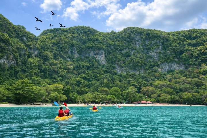 Koh Samui: Parco Nazionale Marino di Angthong 42 - Tour in motoscafo dell'isola