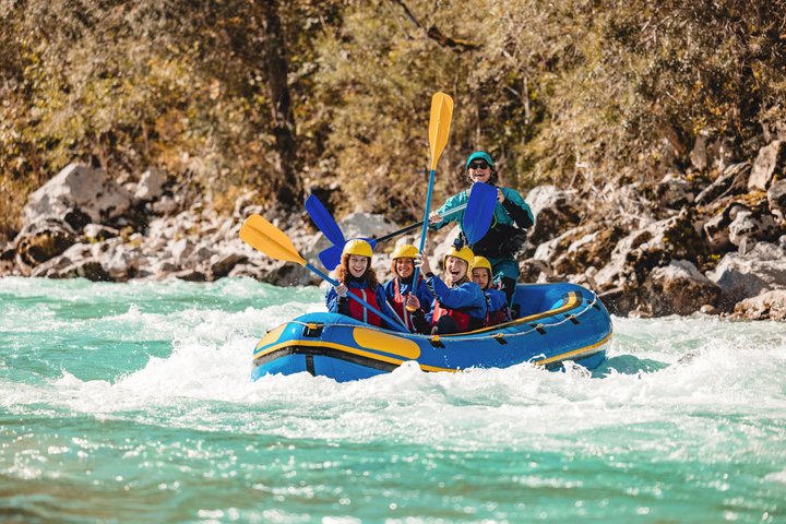 Soča River White Water Forsränning i Bovec med gratis foton