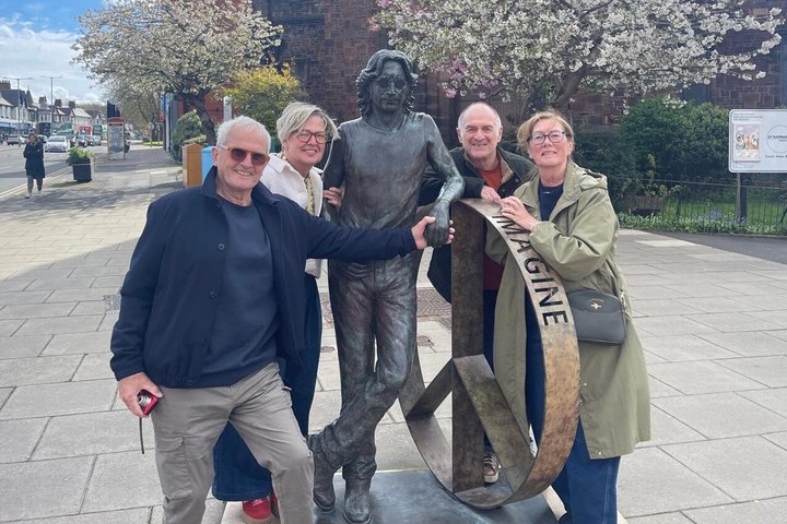 Tour privado en taxi por Liverpool Beatles + final de cueva