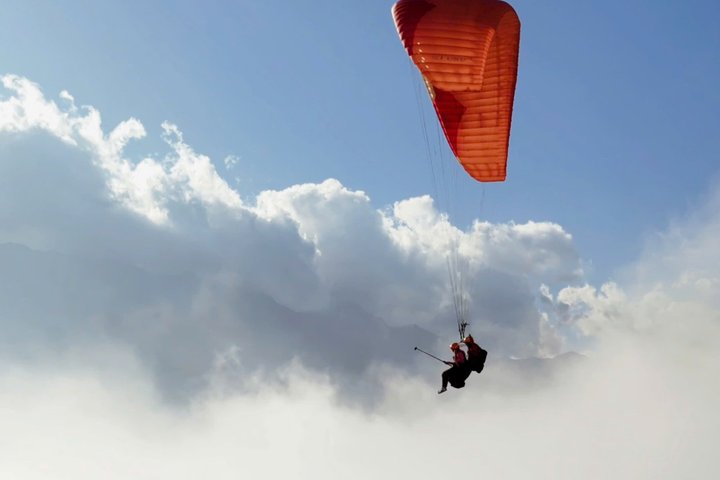 90 - Tour giornaliero di Sapa in parapendio – trasferimento in hotel incluso