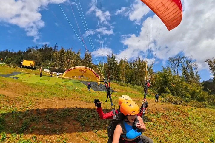 90 - Tour giornaliero di Sapa in parapendio – trasferimento in hotel incluso
