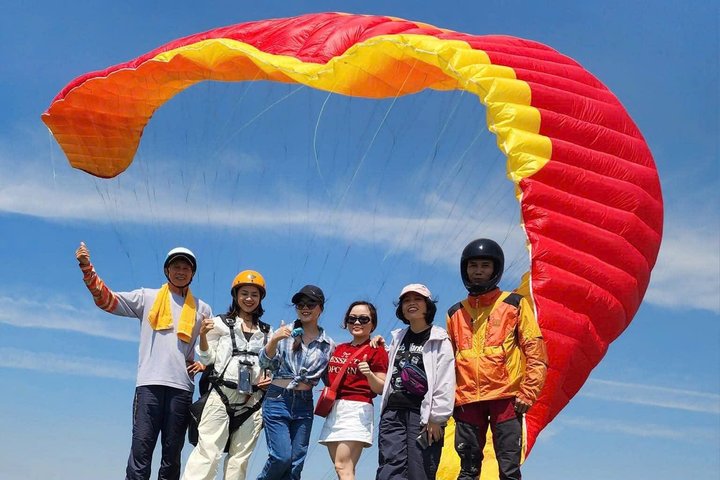 90 - Tour giornaliero di Sapa in parapendio – trasferimento in hotel incluso