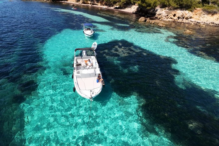 Oppdag Lérins-øyene og Cannes-bukten med privat båt