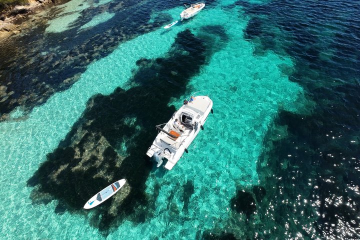 Oppdag Lérins-øyene og Cannes-bukten med privat båt
