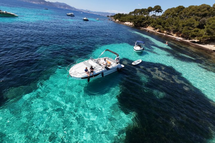 Oppdag Lérins-øyene og Cannes-bukten med privat båt