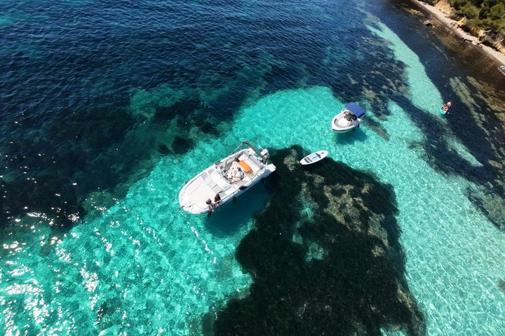 Oppdag Lérins-øyene og Cannes-bukten med privat båt