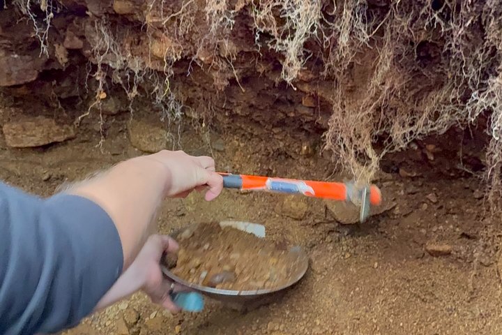 Experiencia de Panorama del Oro en Kuttura Claim Laponia