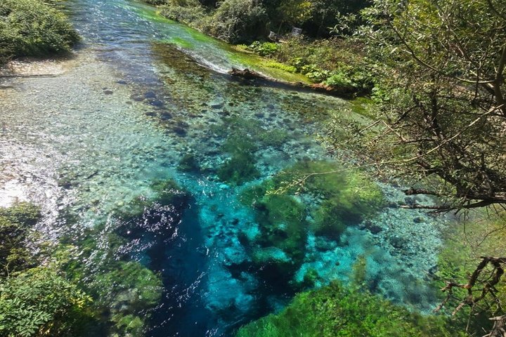 Ksamil eller Saranda: Gjirokaster gamleby, Blue Eye og Lekursi