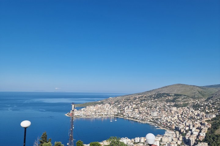 Ksamil eller Saranda: Gjirokaster gamleby, Blue Eye og Lekursi
