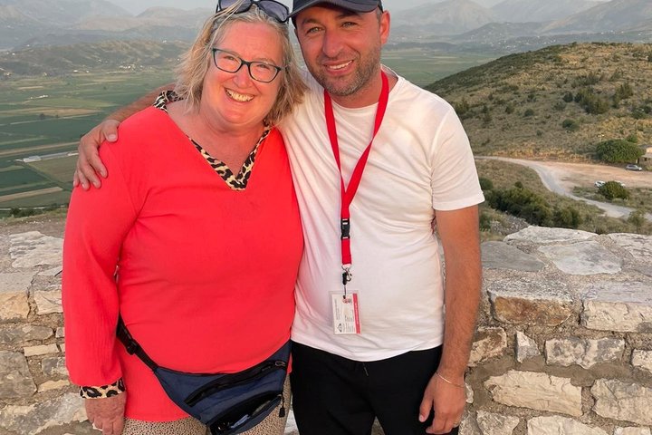 Ksamil eller Saranda: Gjirokaster gamleby, Blue Eye og Lekursi