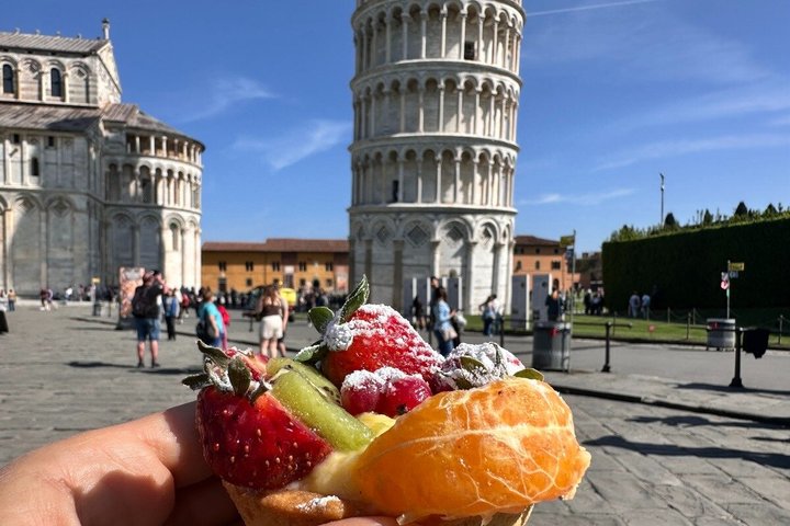 Pisa Street Food and City Highlights Walking Tour