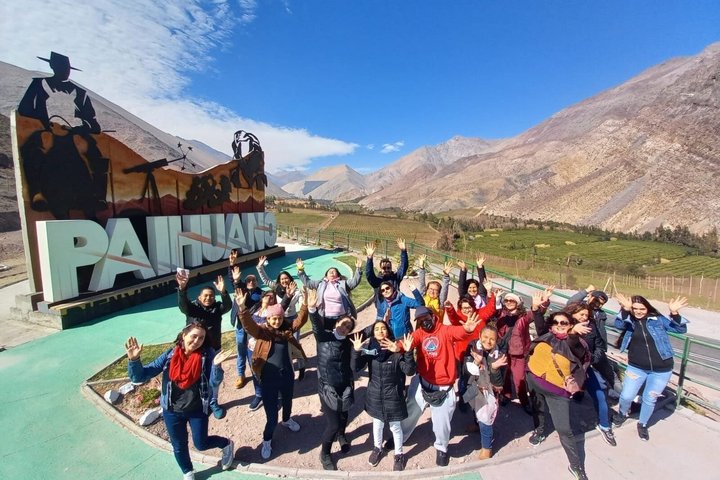 Tour al Valle del Elqui con degustación y almuerzo de pisco