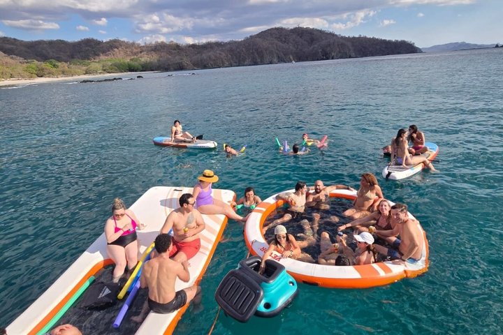 "KOKORUGA" Tour Privado en Barco con Comida,Bebida Libre,snórquel