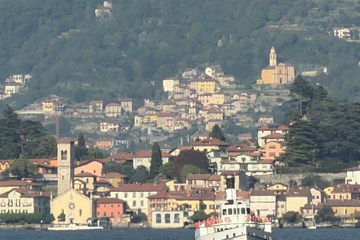 Delt 4-timers bådtur med afgang i Bellagio og Varenna