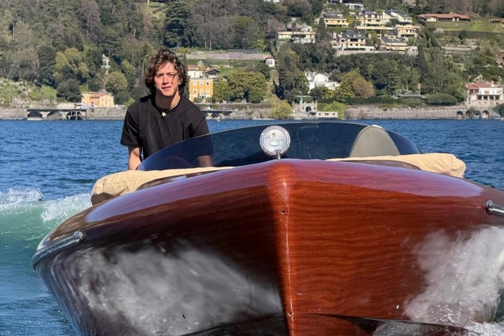 Private Comer See-Tour auf einem klassischen Holzboot