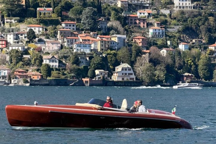 Private Comer See-Tour auf einem klassischen Holzboot