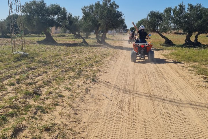 Tour en quad de 90 minutos Djerba Este Mezraya, Ghizen Sidi Mahrez