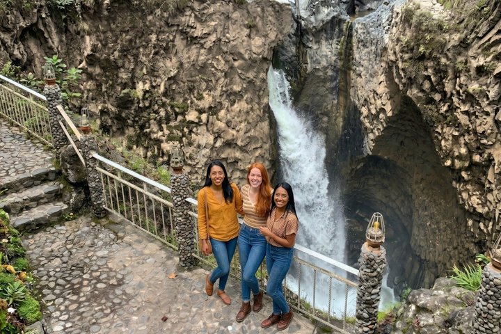 Desde Puebla : Tour privado Cuetzalan & Yohualichan todo incluido