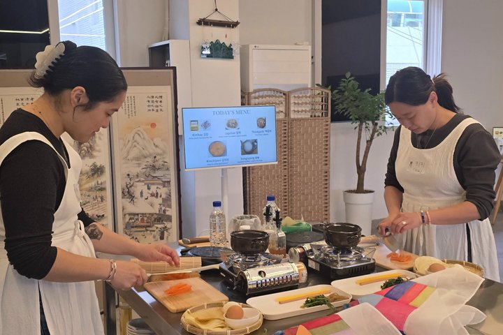 Lille gruppe markedstur og koreansk madlavning i Gyeongju