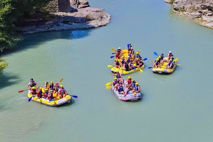 Vjosa Rafting Getaway : Forsränningstur i Vjosa River, Permet