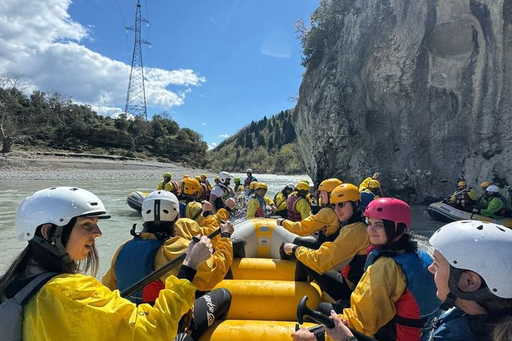 Vjosa Rafting Getaway : Forsränningstur i Vjosa River, Permet