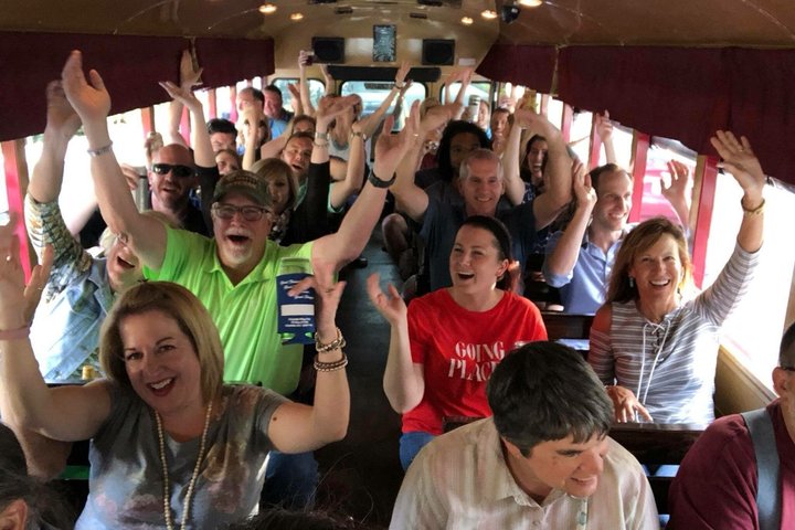 Hoteller i nærheten av Historical Comedy City Bus Tour