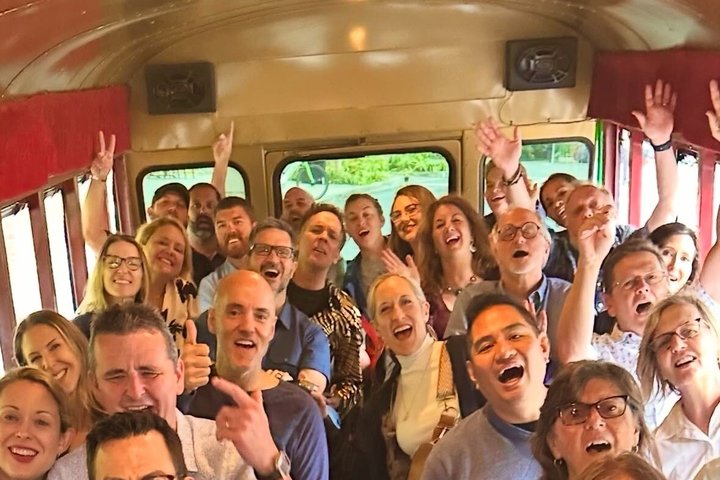 Hoteller i nærheten av Historical Comedy City Bus Tour