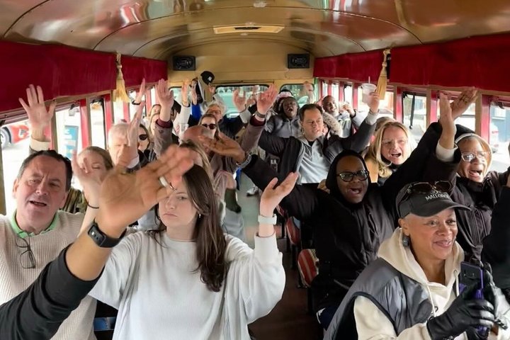 Hoteller i nærheten av Historical Comedy City Bus Tour
