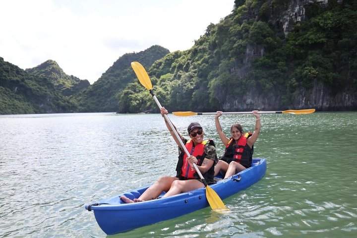 Hera Luxury Cruise - den mest luksuriøse dagstur i Halong Bay