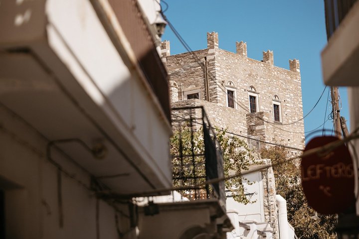 Naxos: Höhepunkte-Bustour mit freier Zeit zum Mittagessen in Apeiranthos