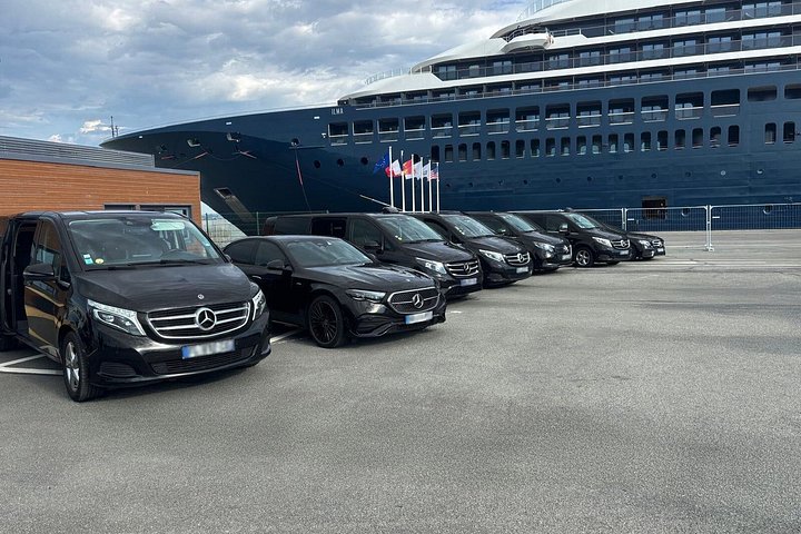 Da Deauville a Parigi: Trasferimento privato – Porta a porta